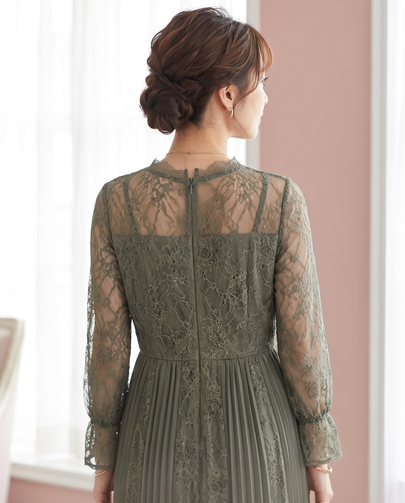 シフォンロングドレス パーティードレス ロング丈（グリーン系・Sサイズ）| 名古屋のレンタルドレス24DRESS 写真2