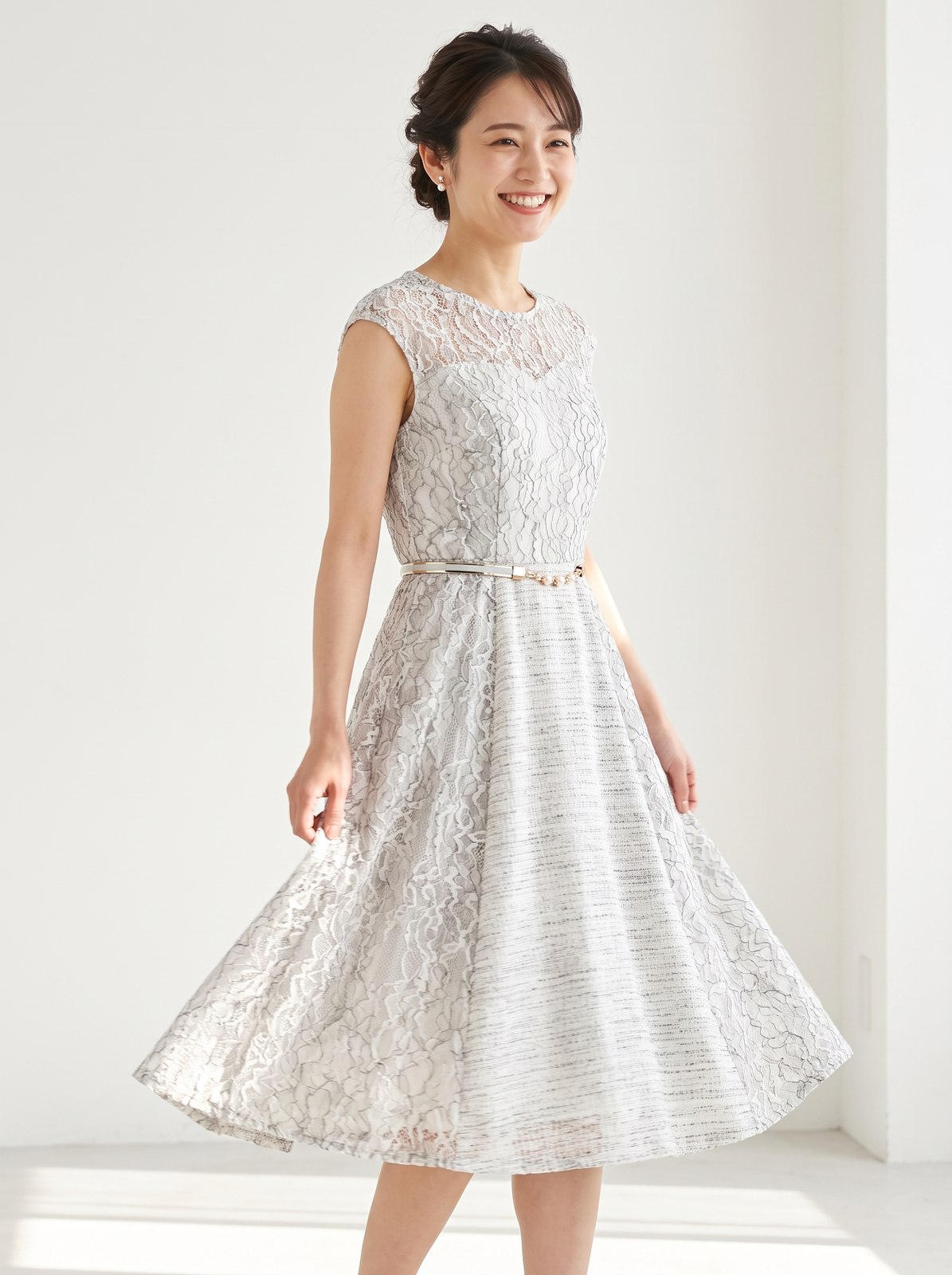 パール エナメル パーティーベルト（ホワイト・グレー系・Mサイズ）| 名古屋のレンタルドレス24DRESS