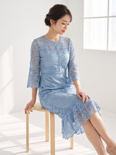 華やかでリッチな総レースワンピースドレス(ネイビー・ブルー系・Sサイズ)| 名古屋のレンタルドレス24DRESS
