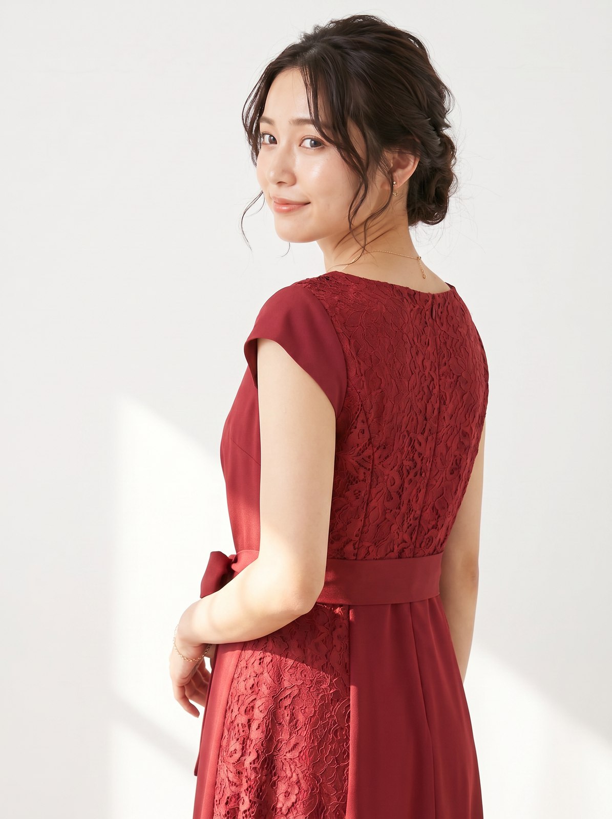レース切り替え リボン付きワンピース（レッド・ピンク系・Mサイズ）| 名古屋のレンタルドレス24DRESS