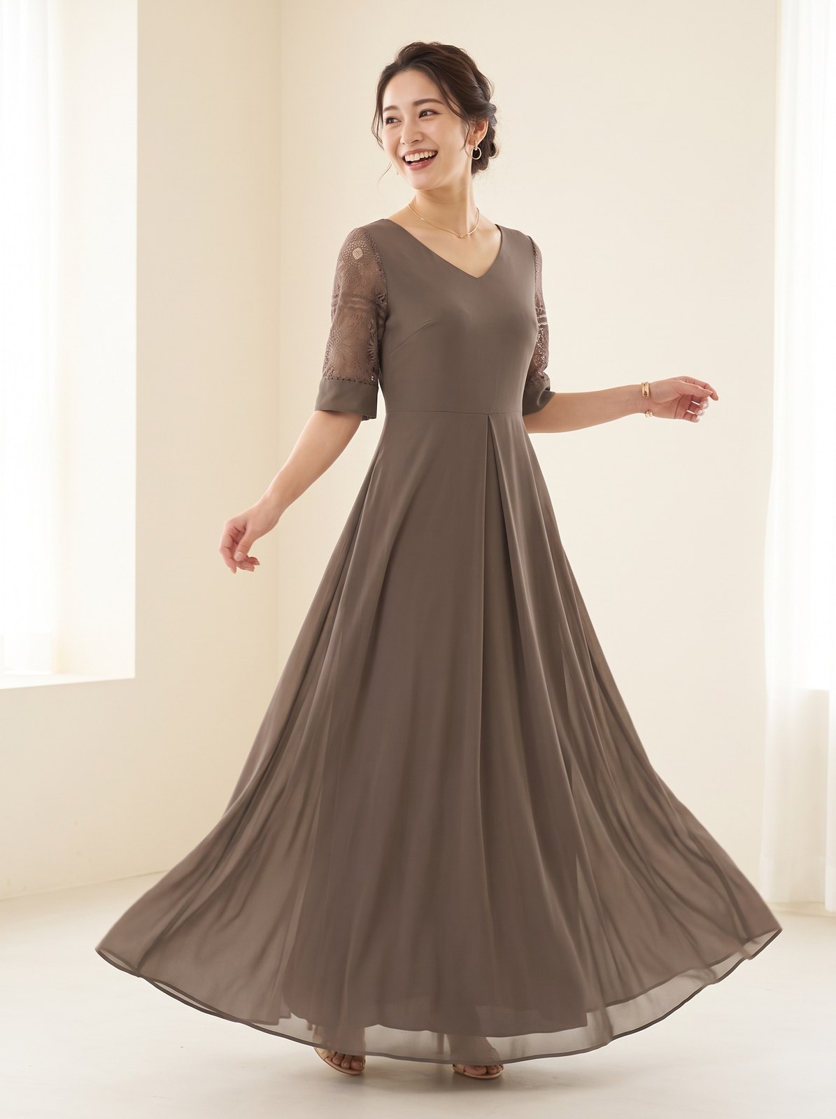 レース袖 Vネックロングワンピース(ブラウン・ベージュ系・Mサイズ)| 名古屋のレンタルドレス24DRESS