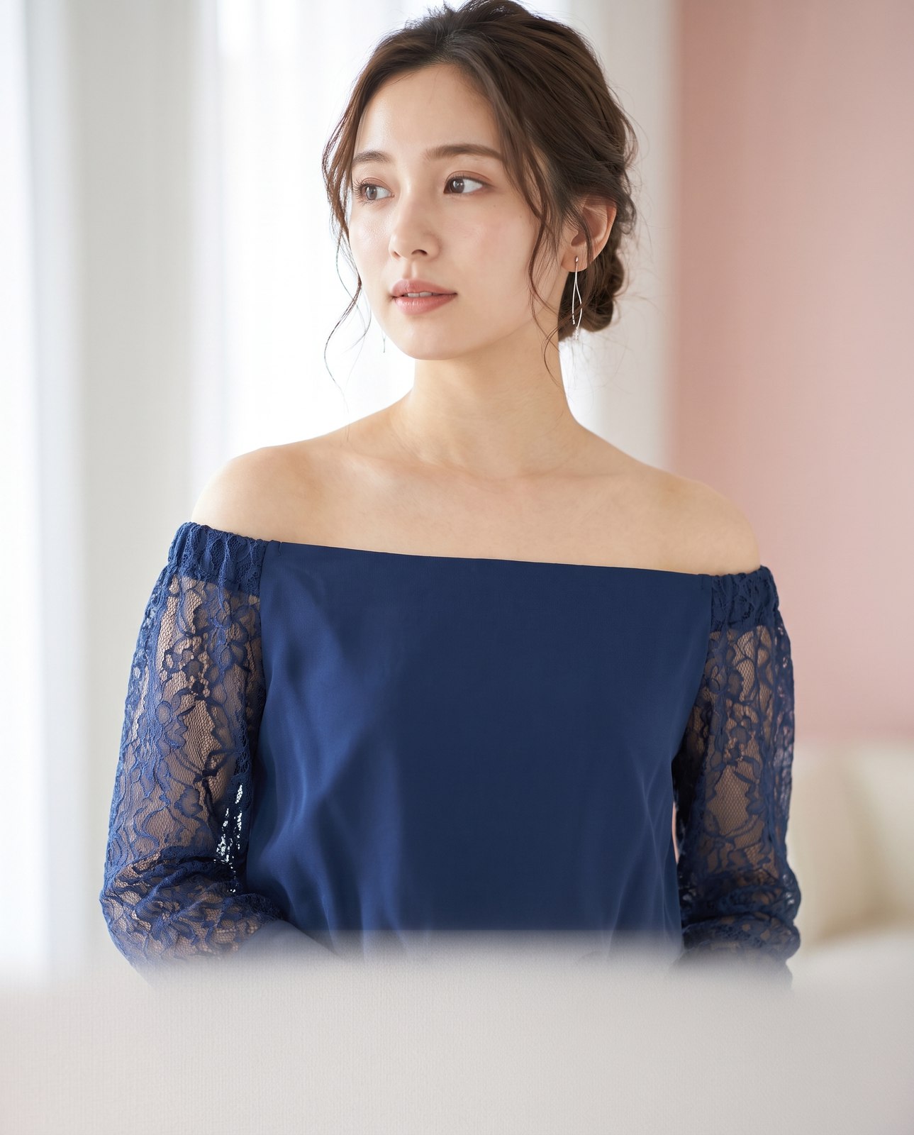 レース袖 ボウタイパーティードレス（ネイビー・ブルー系・Mサイズ）| 名古屋のレンタルドレス24DRESS 写真2