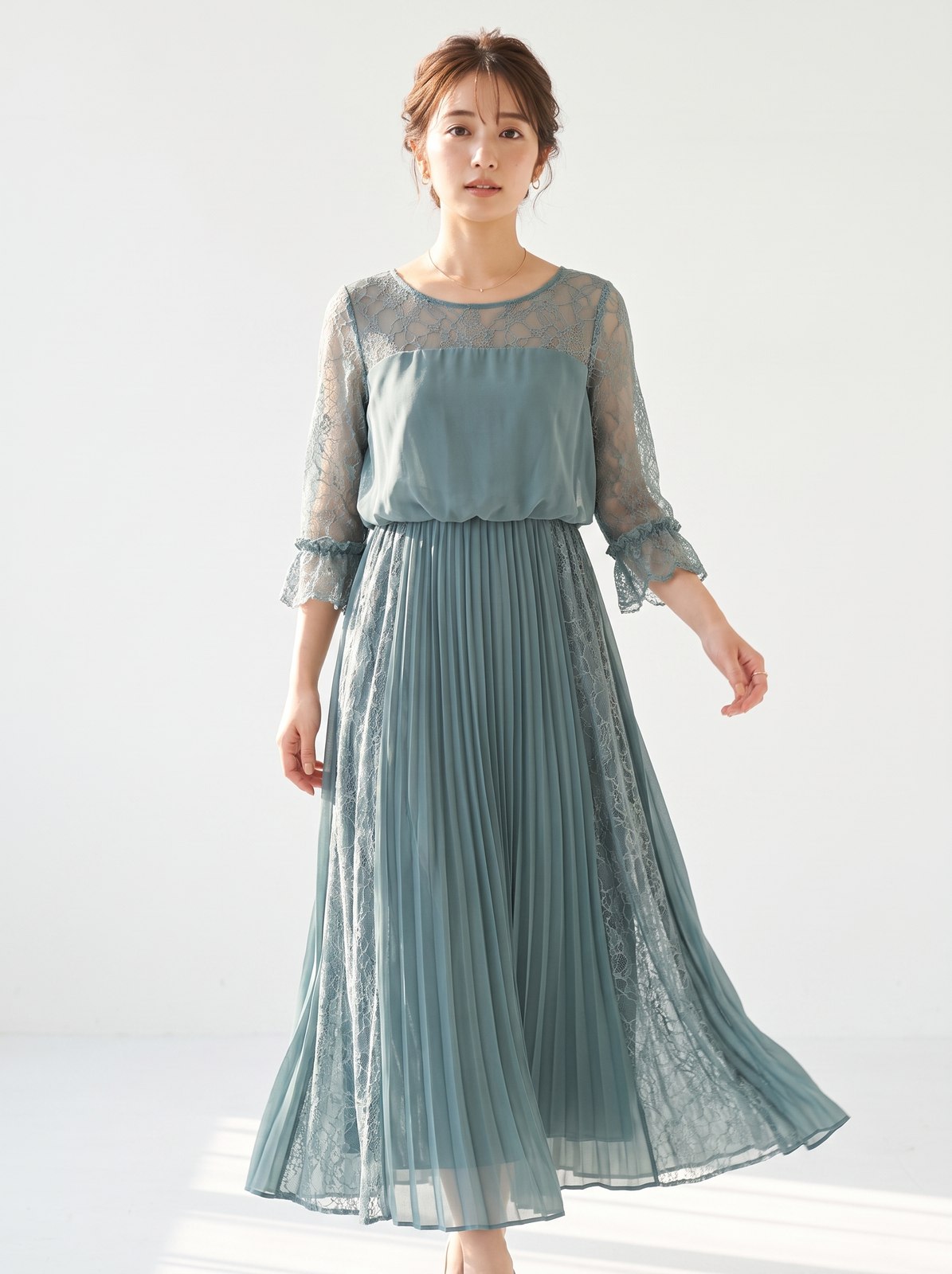 袖口フリルレース プリーツロングドレス（その他・XLサイズ）| 名古屋のレンタルドレス24DRESS