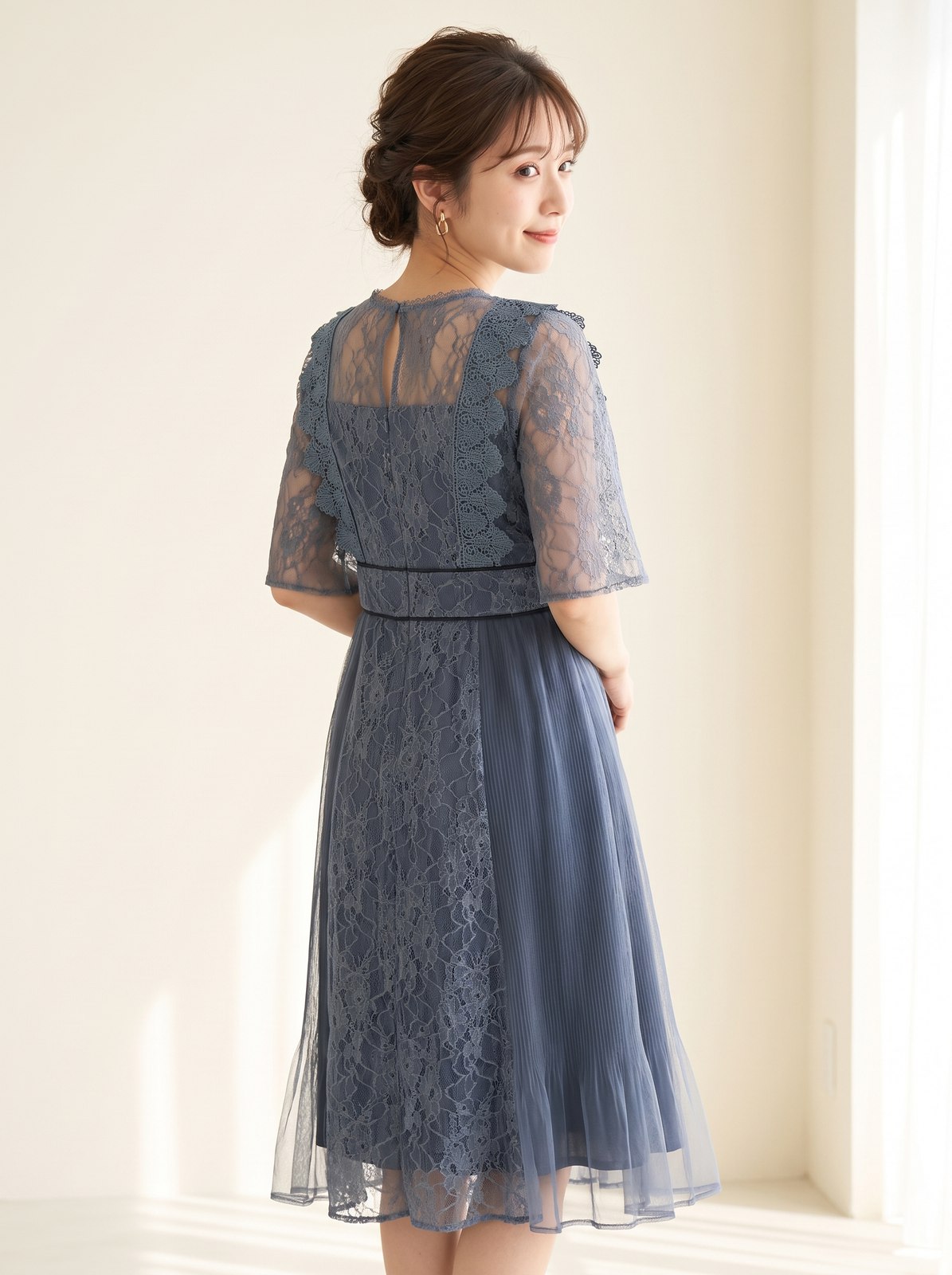チュールプリーツレースワンピース（ネイビー・ブルー系・Lサイズ）| 名古屋のレンタルドレス24DRESS