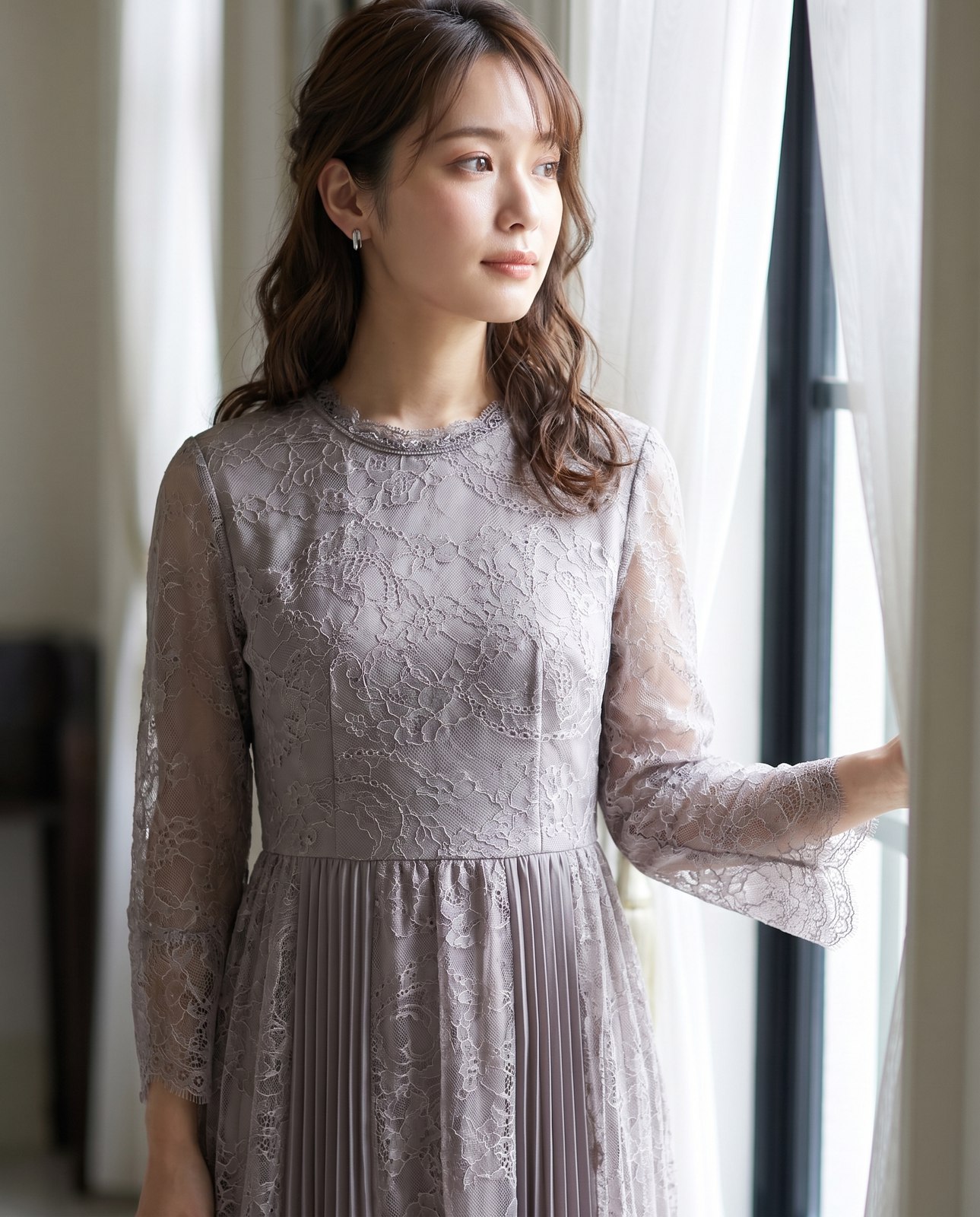 総レース×サイドプリーツ パーティードレス（その他・Lサイズ）| 名古屋のレンタルドレス24DRESS 写真2