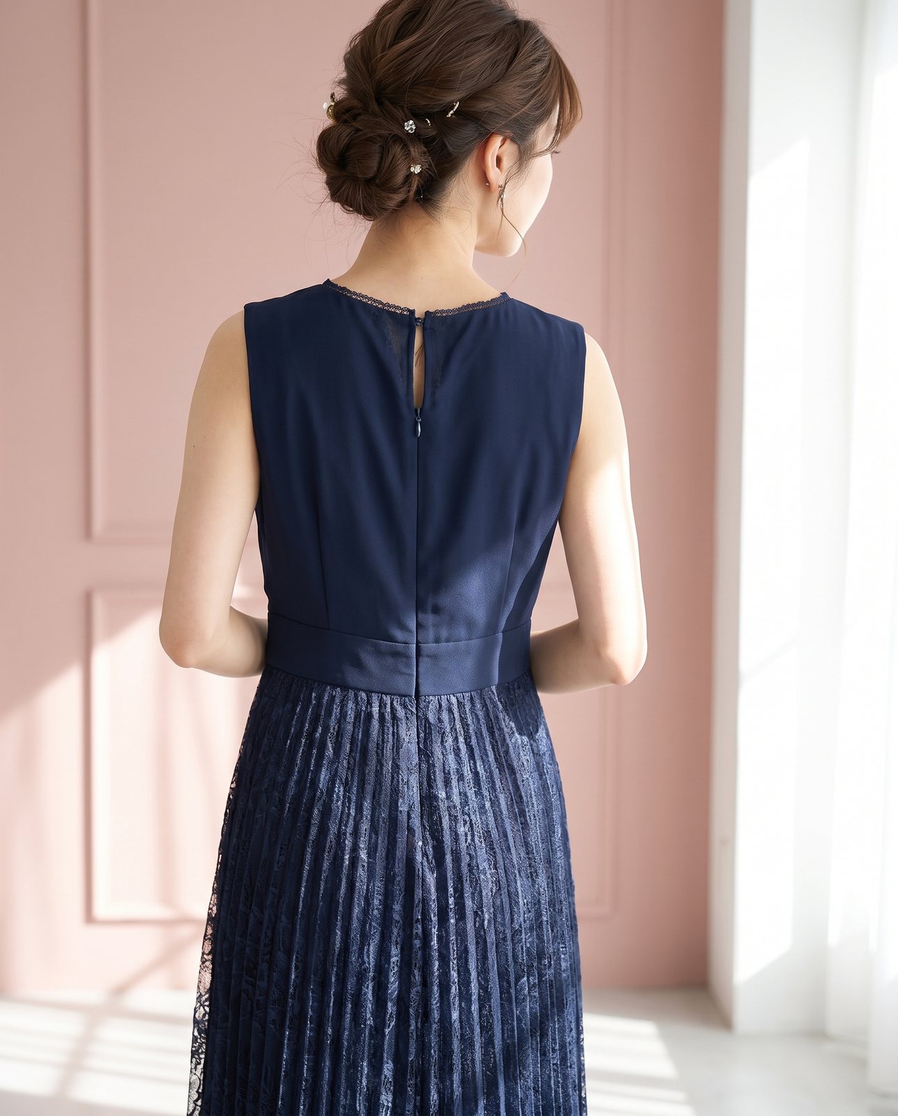 レースプリーツスカート ロングドレス（ネイビー・ブルー系・Sサイズ）| 名古屋のレンタルドレス24DRESS 写真2