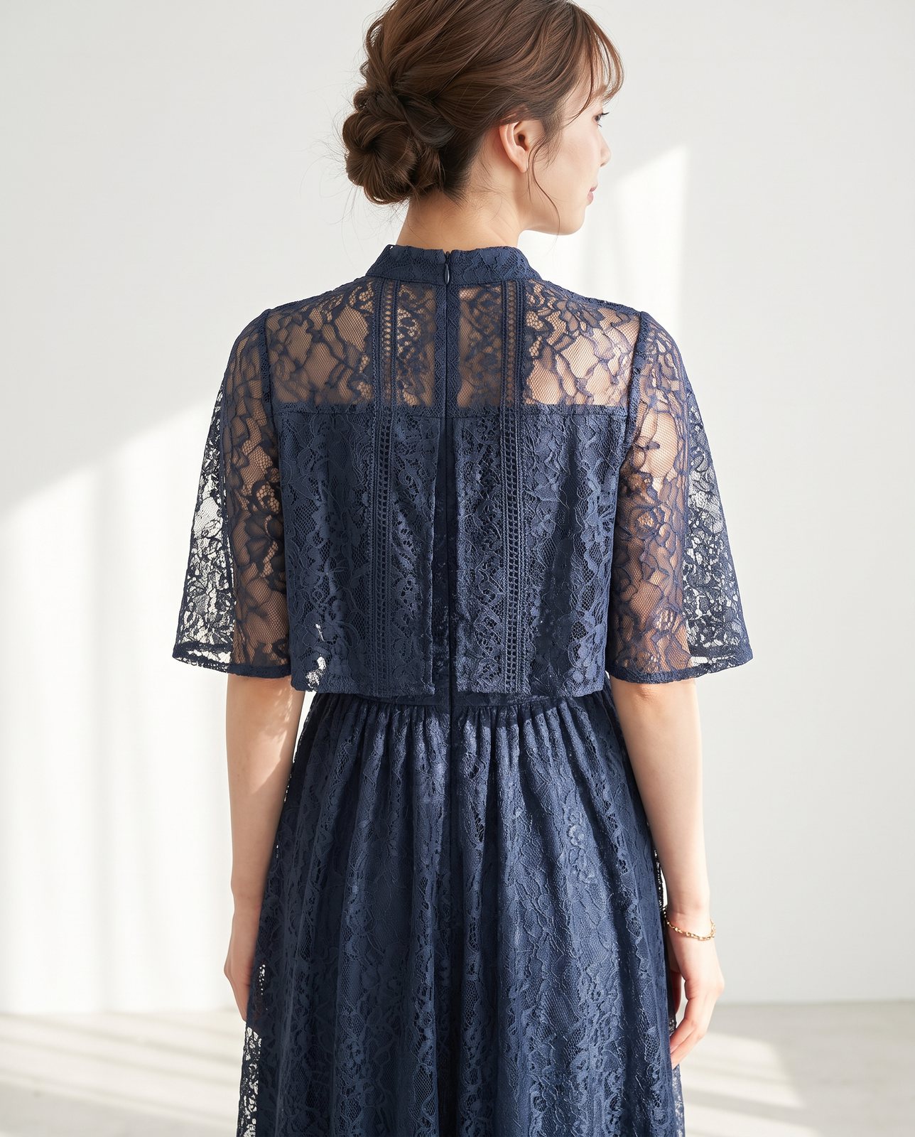 ケープティアード総レースドレス（ネイビー・ブルー系・Mサイズ）| 名古屋のレンタルドレス24DRESS 写真2