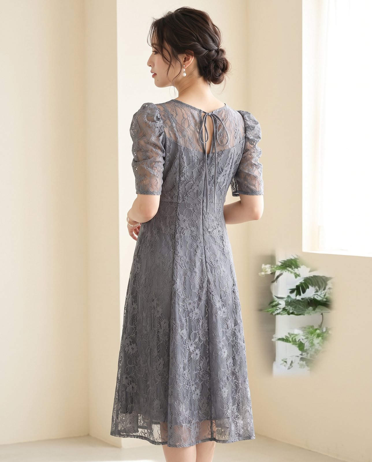 ギャザースリーブ総レースドレス（ネイビー・ブルー系・Lサイズ）| 名古屋のレンタルドレス24DRESS 写真2